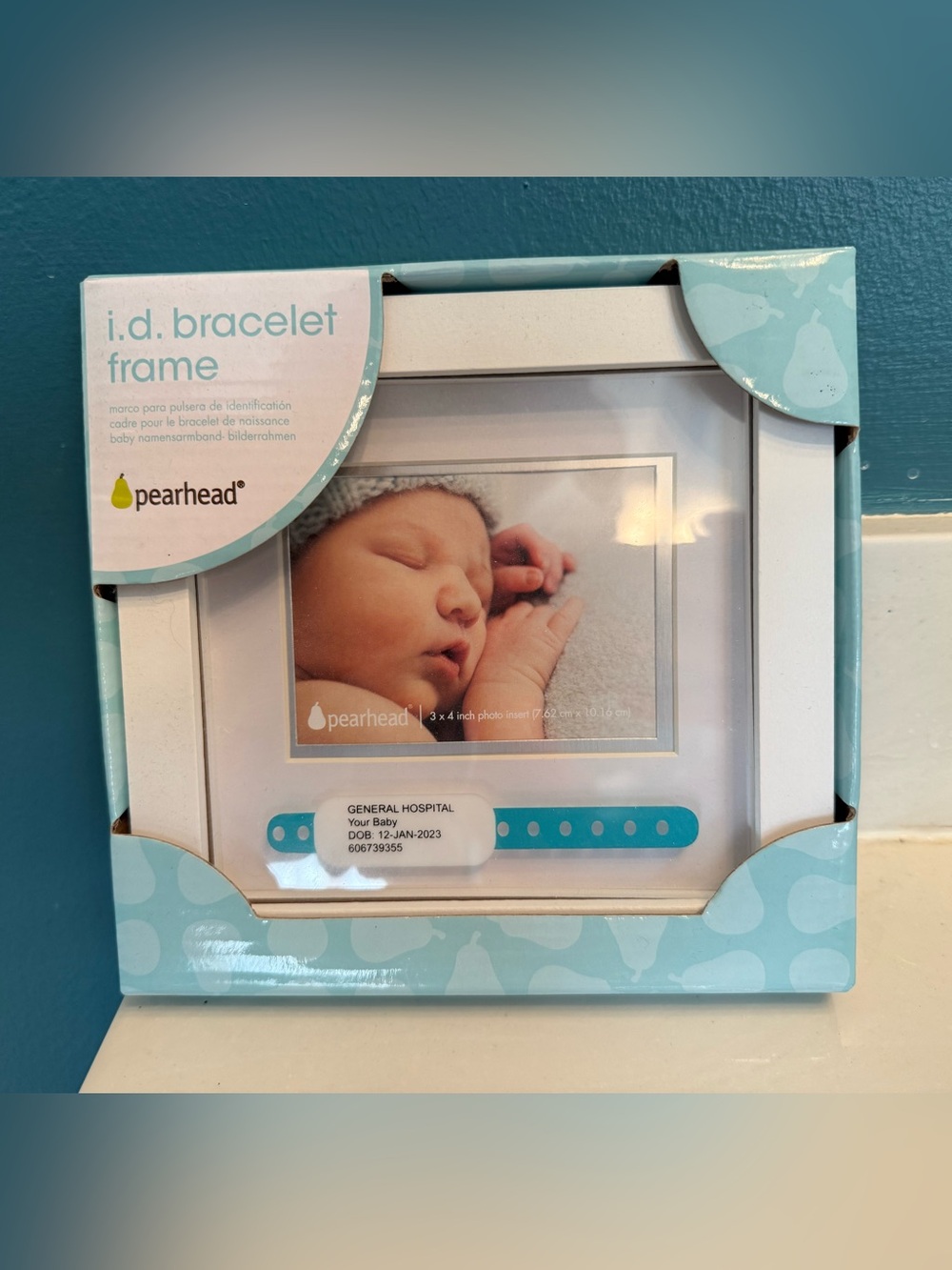 Pearhead Baby Photo Frame ID Bracelet Holder